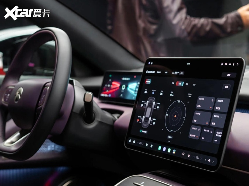 30万内买豪华旅行车，奥迪E5和蔚来ET5T，谁更好？