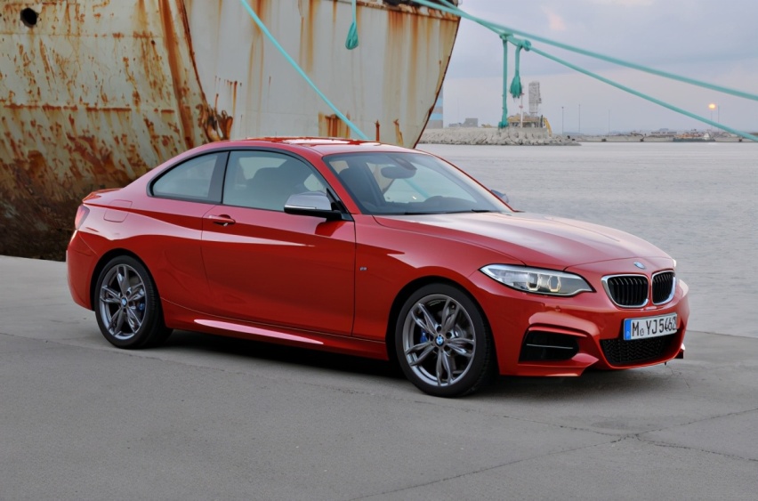 深度试驾全新宝马M235i:一部“来都来了”的异类高性能前驱