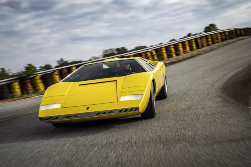 解密车史丨耗时25000小时，兰博基尼复原Countach LP 500原型车