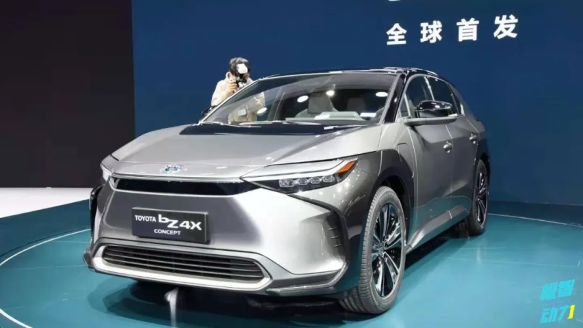 全新纯电动概念车bz4x亮相，丰田终于开始对电动车认真了？
