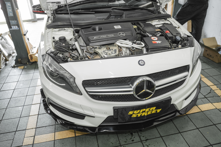 强劲油膜保护，奔驰AMG A45更换安索75W140差速器油