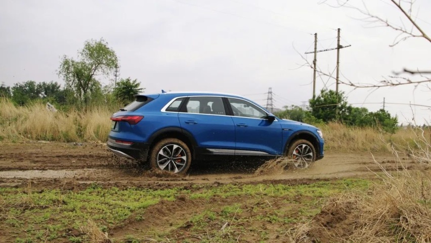 奥迪 e-tron 55quattro评测