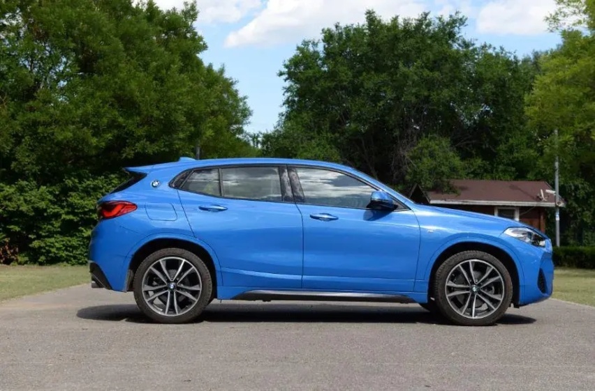 与其买辆相貌平平的中级轿车,不如考虑一下豪华品牌的SUV?
