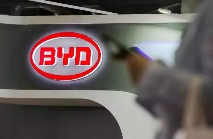 售价不到9万、重量仅1250kg的e2，给比亚迪承载了什么？