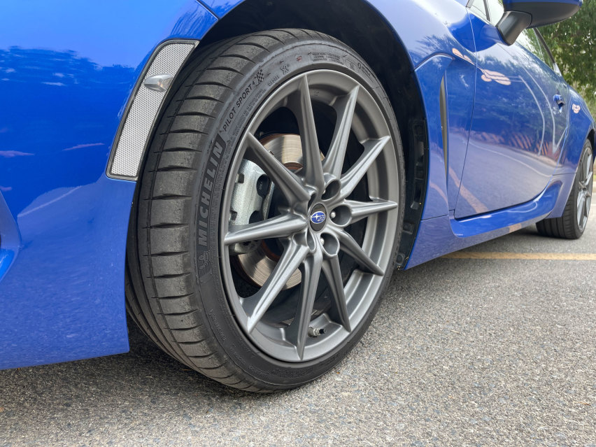 30万的手动挡“杂牌车” 试驾全新一代斯巴鲁BRZ