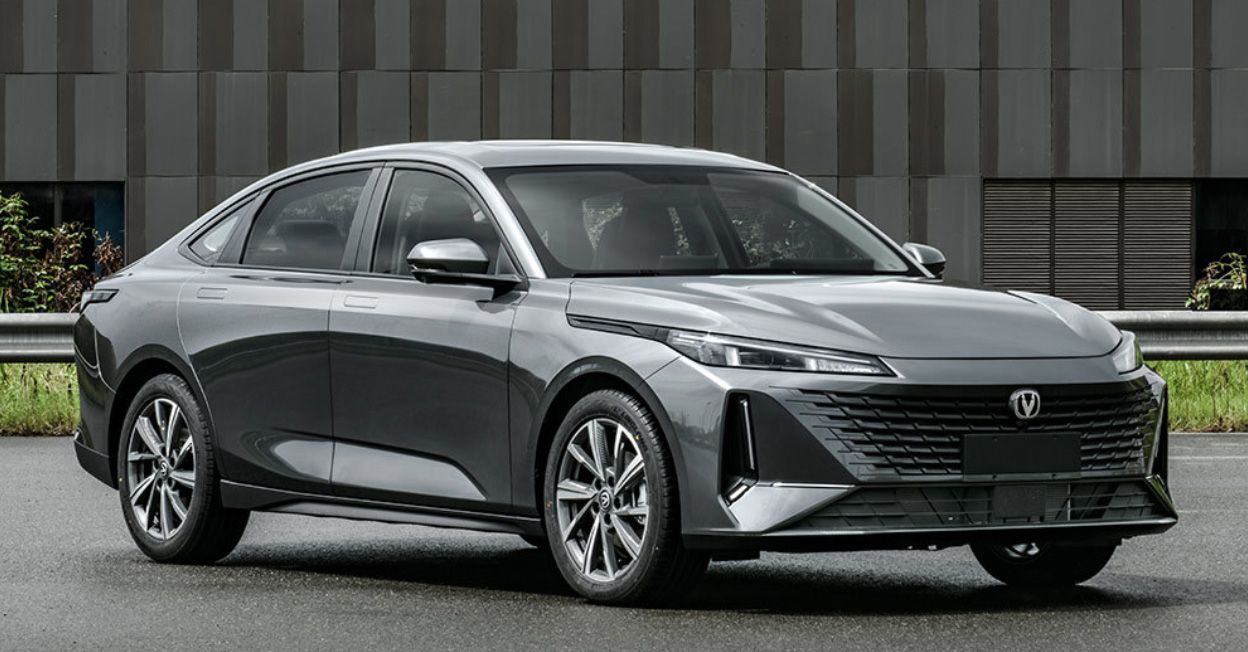 長安全新B級車即將亮相,造型運動,1.5T發(fā)動機差點意思? 長安全新B級車即將亮相,造型運動,1.5T發(fā)動機差點意思?