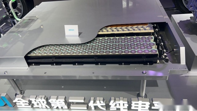 当A0级纯电小车变成香饽饽，一哄而上的自主品牌，谁能抢到肉吃？