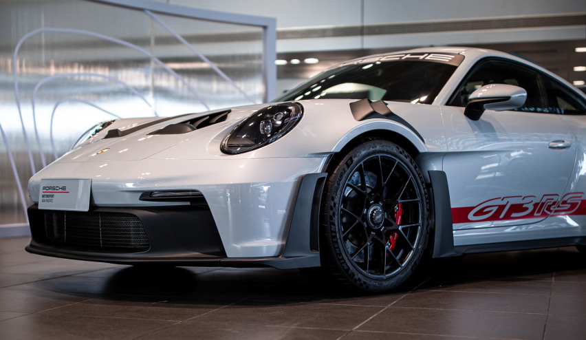 硬核赛道机器 实拍保时捷911 GT3 RS