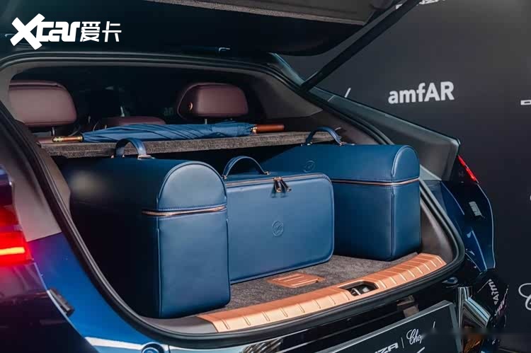 腾势Chopard萧邦Z9GT高定版，555万元在amfAR慈善晚宴成