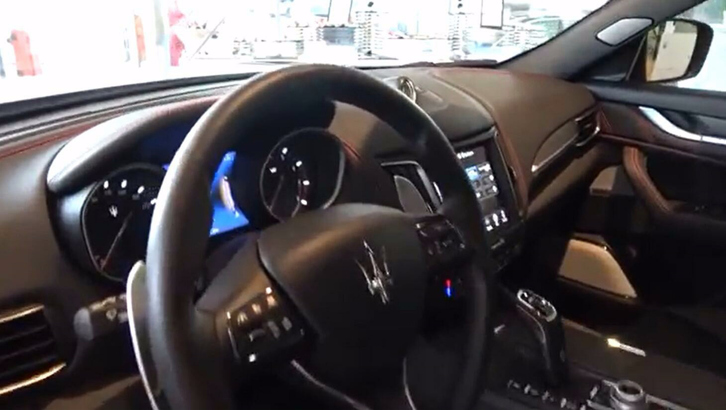玛莎拉蒂Levante ，一款集合越野与气质于一体的豪华SUV