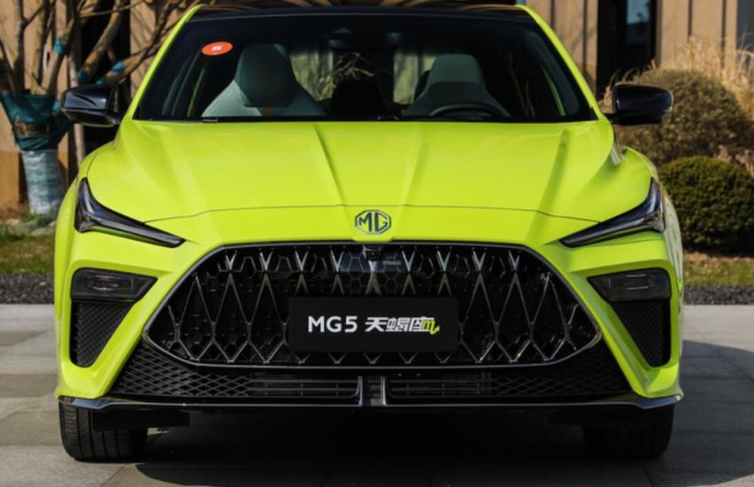 MG5天蝎座上市，三款车型，顶配劲享价仅11.49万元