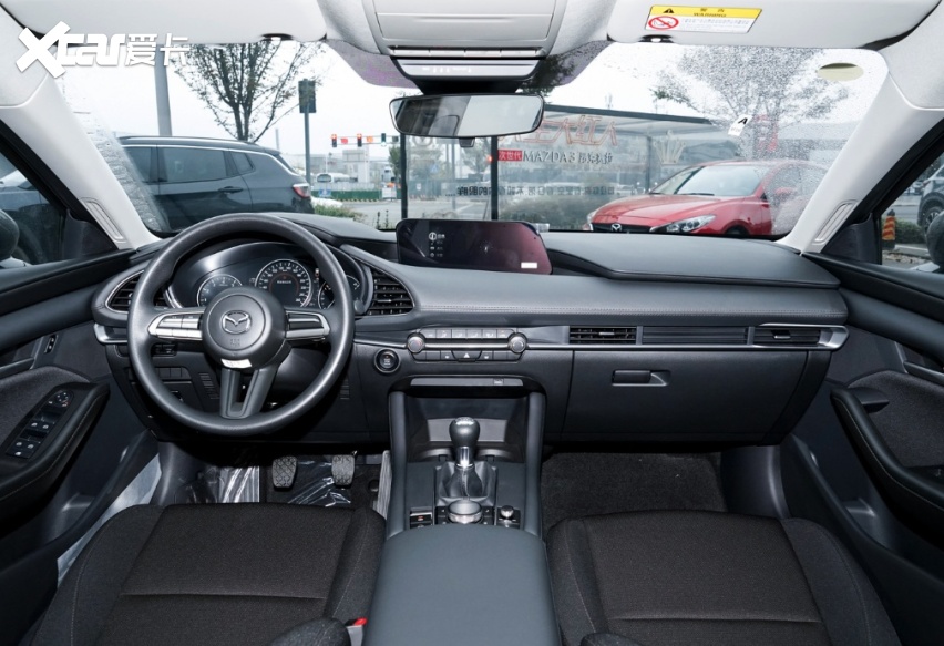 手动挡 小屏幕,8.99万的昂克赛拉,值得为情怀买单?