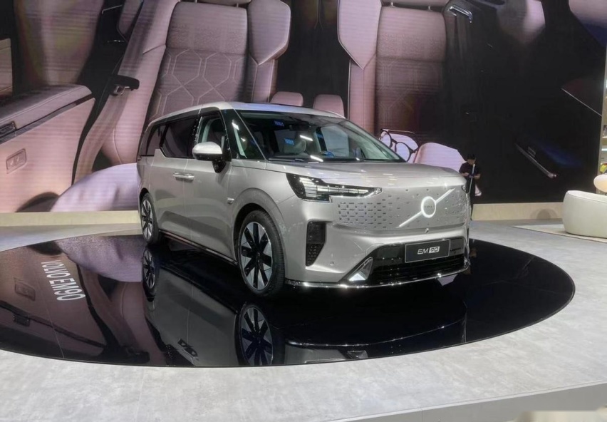2023广州车展最热门的五款MPV：理想MEGA真个性，小鹏X9够年轻
