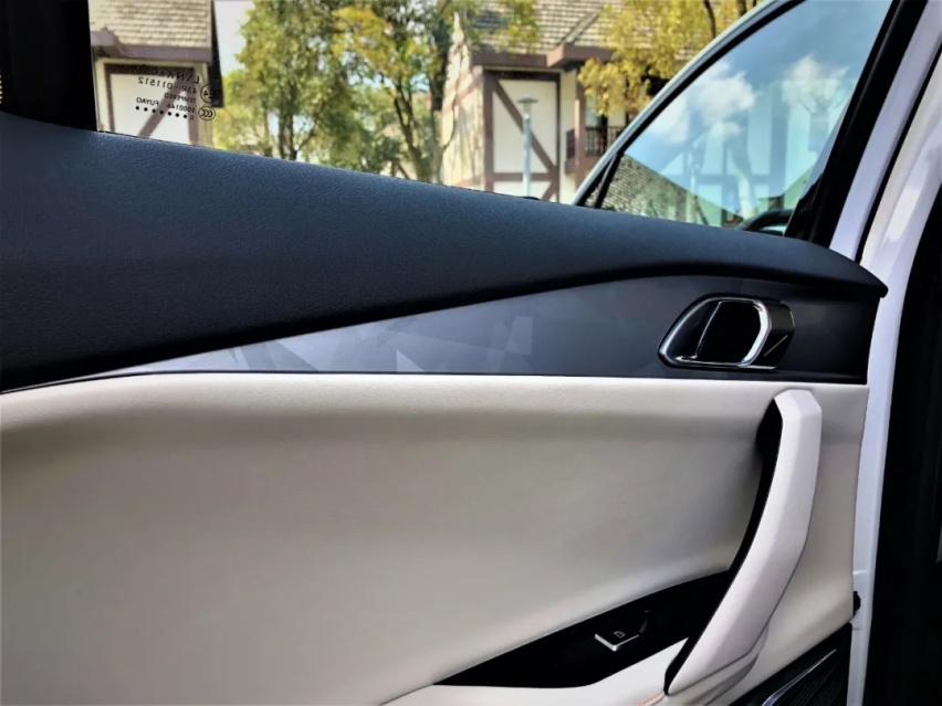 领克06 PHEV,凭什么值得推荐?
