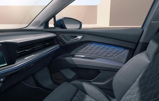 30万纯电SUV买ModelY还是它？奥迪Q4e-tron预售30万起