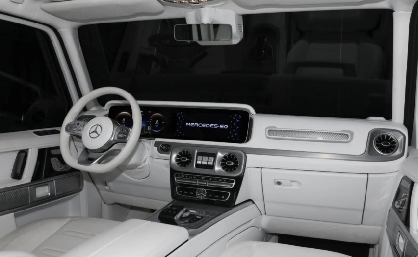 奔驰的4电机硬派SUV和仰望U8差在哪里？EQG或2025年上市！