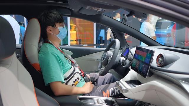 飞度车主实测比亚迪海豚,也是一个“空间魔术师”?