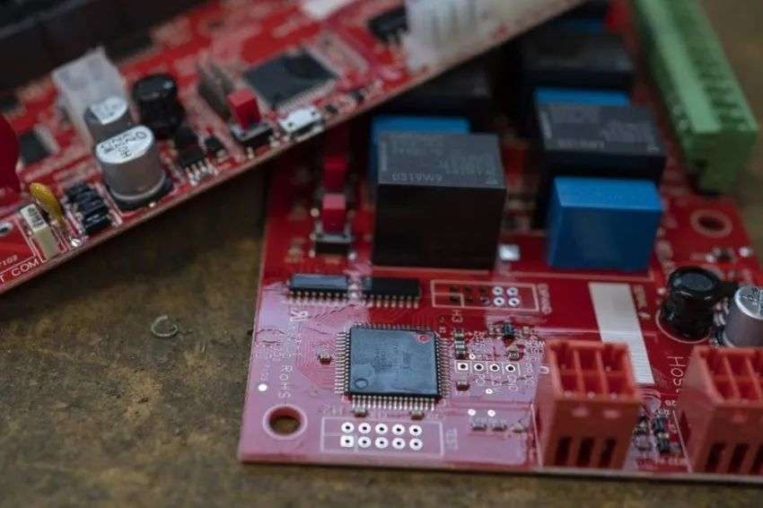 “芯”荒未过！没有芯片就没有极氪001 ，特斯拉都束手无策？