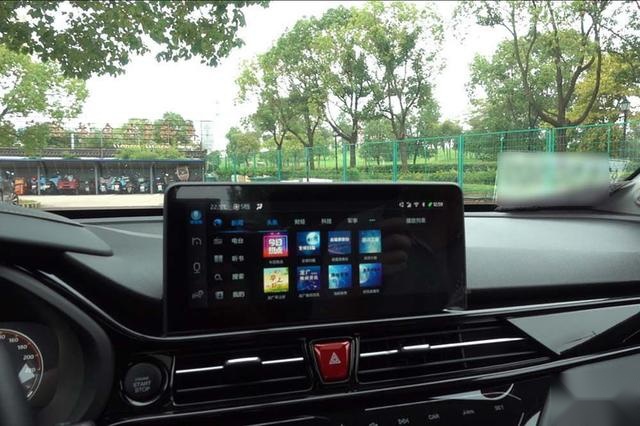 江淮乘用车3.0时代首款SUV“新战甲”嘉悦X4重庆试驾会