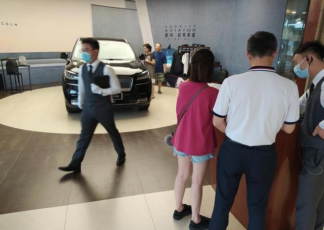 探店林肯飞行家：意向客户对比过GLE、X5，成交价超60万