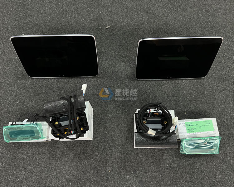 百万豪车奔驰GLS450这个功能减配了？升级原厂后排娱乐多媒体系统