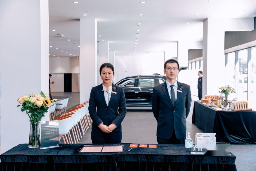 星光耀目，共驰未来，济南鹏龙金阳光奔驰全福店媒体见面会圆满落幕