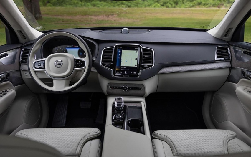 荣获IIHS 2023年顶级安全之选+大奖，沃尔沃XC90为何这么强？