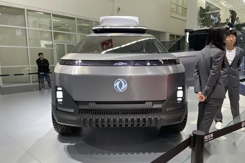 更重颜值配置 东风2024 E-TRUCK为中高端新皮卡提前打样