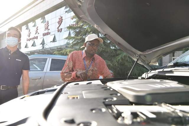 集体点赞中国智造！20多国驻华使节参访长城汽车