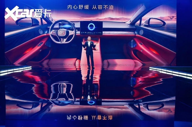 800V+5C超充+63度大电池，岚图追光L搭载岚海智能超混开启预订