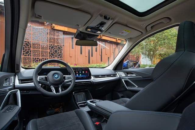2023创新纯电动BMW iX1西区黔东南灵感之旅驭电启程