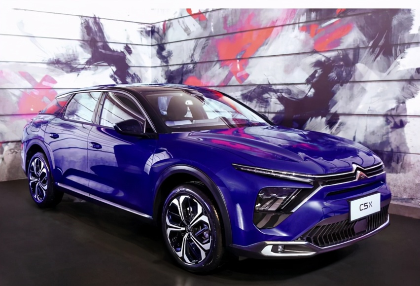 雪铁龙凡尔赛C5X发布，较马自达CX-4、领克05如何？