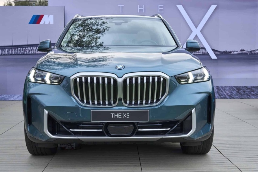 直列六缸+绿牌+弹射起步，4.6秒可破百，带你看全新宝马X5 PHEV