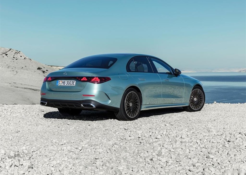 F1技术加持！全新奔驰E63 AMG或超750匹！