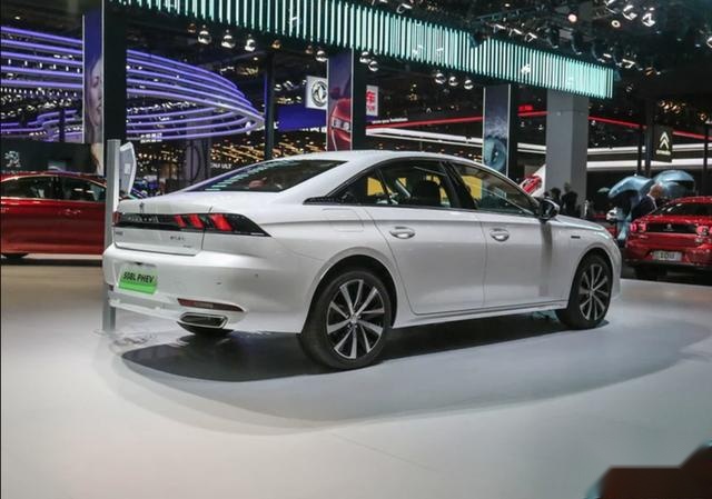 东风标致508L PHEV或5月正式上市 百公里油耗1.6升