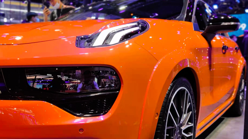 6.2s破百的前驱钢炮 车展实拍领克02 Hatchback