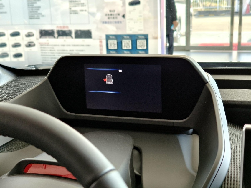 中型纯电动SUV 实拍一汽丰田bZ4X 它值得买吗？
