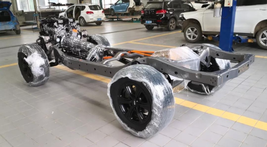 3.0T+9AT，尺寸不输陆巡，坦克600改名坦克500，售价有惊喜？