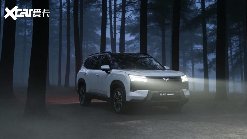 燃油插混纯电齐备定位硬派大空间SUV 星光560售5.98万元起