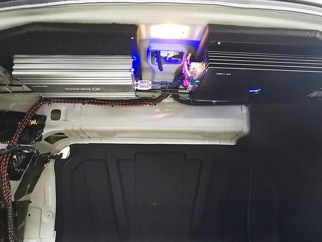 台州慧声专业汽车音响改装店，带你找到汽车音响改装的神奇之处