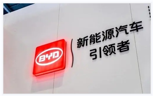 比亚迪元PLUS实车曝光，定位紧凑型SUV，或售价13-16万元