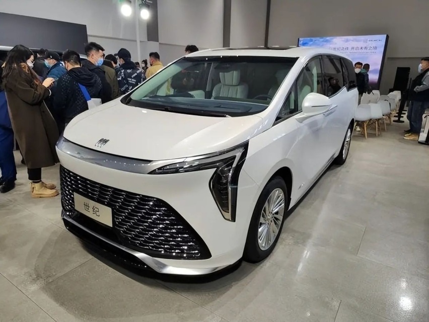 从接近70万到40多万，一步步拉低门槛的别克世纪，打的什么算盘？