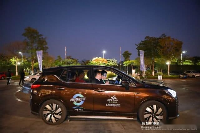 纵目科技“蒙眼”挑战自主泊车
