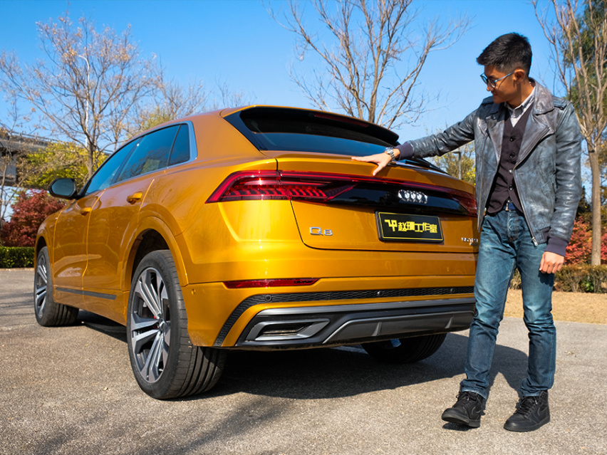 极具超跑风格的旗舰SUV：体验并解读全新奥迪Q8