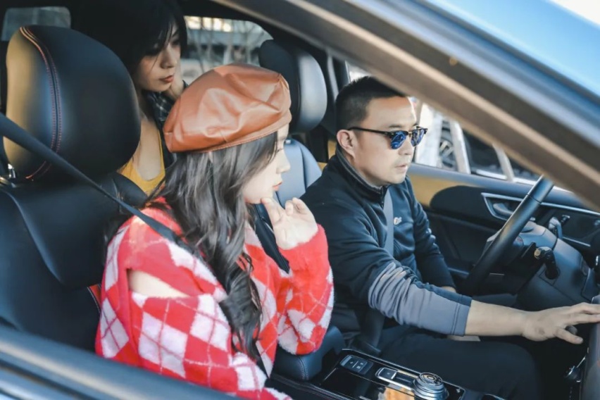 《上车吧！朋友》 路人眼中的锐界PLUS怎么样？