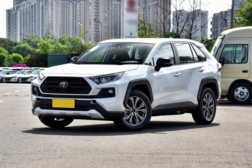 68萬起,兩種動力三種四驅,一汽豐田-rav4榮放可以買嗎?