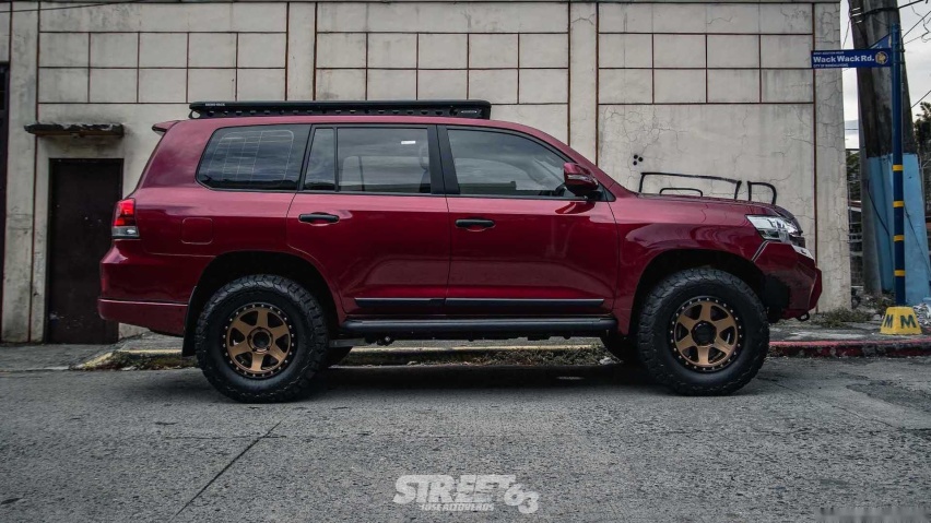 manila-proofed-toyota-land-cruiser (4).jpg