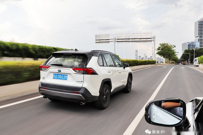 一汽丰田RAV4超深度车评：不是所有的传奇都能延续传奇