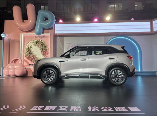 9.68万起售，比亚迪元UP上市：A0级纯电SUV,纯电续航401km
