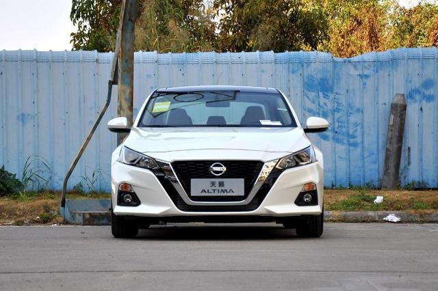 2020款天籁、红旗E-HS9、新款马自达3,你看上哪一款了
